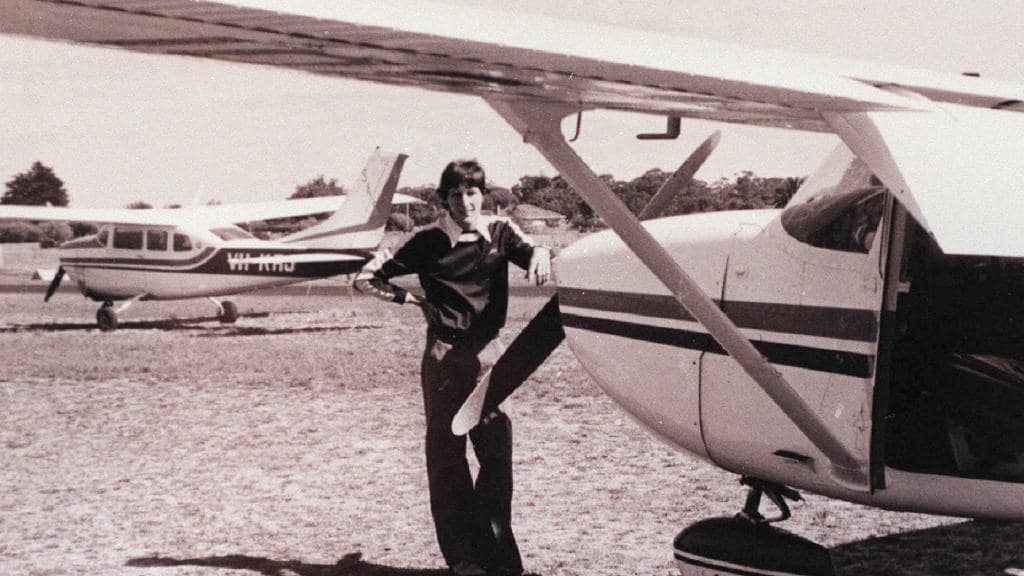 Frederick Valentich with a cessna plane alien abduction | The Viral Bros