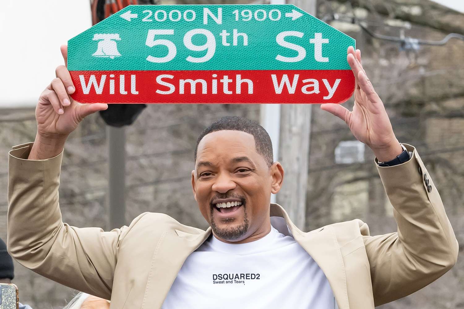 West Philadelphia proudly unveils “Will Smith Way” beside his high school, celebrating the actor’s journey from local streets to global fame.